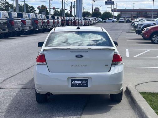 White Suede 2011 Ford Focus SE