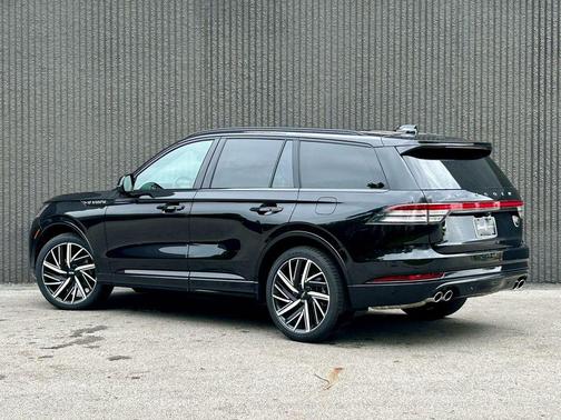 Black Metallic 2026 Lincoln Aviator Black Label AWD