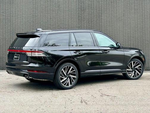 Black Metallic 2026 Lincoln Aviator Black Label AWD
