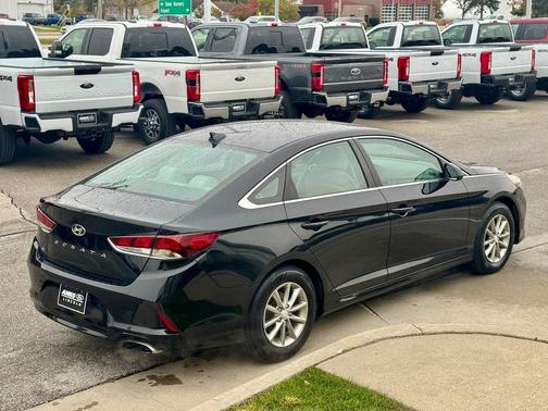 2018 Hyundai SONATA SE