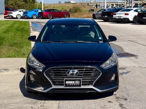 2018 Hyundai SONATA SE