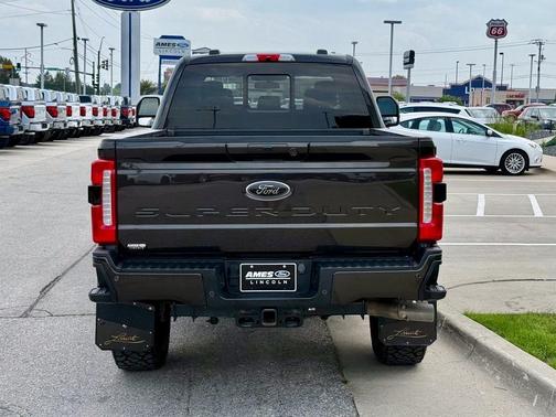 2024 Ford F-350 Lariat Super Duty