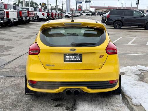 2018 Ford Focus ST Base