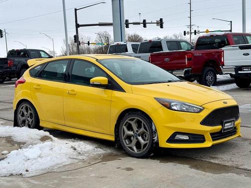 2018 Ford Focus ST Base