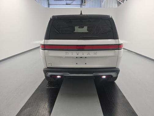 2022 Rivian R1S Launch Edition