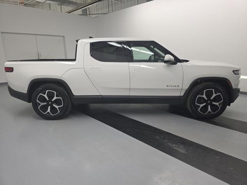 2022 Rivian R1T Adventure