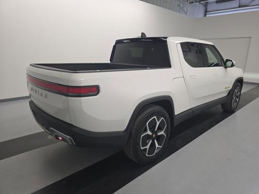 2022 Rivian R1T Adventure