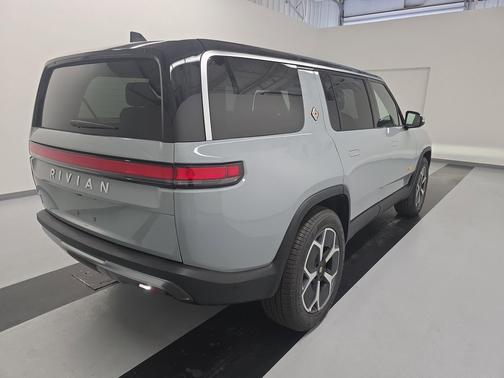 Limestone 2024 Rivian R1S Adventure Quad Motor Large Pack