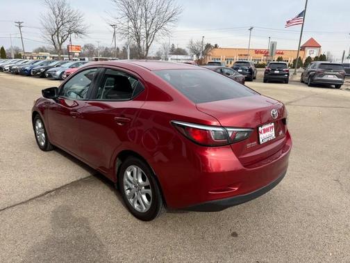 2017 Toyota Yaris iA Base