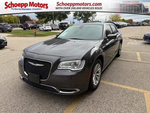 2016 Chrysler 300 Limited