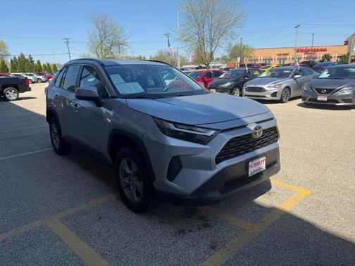 2022 Toyota RAV4 XLE