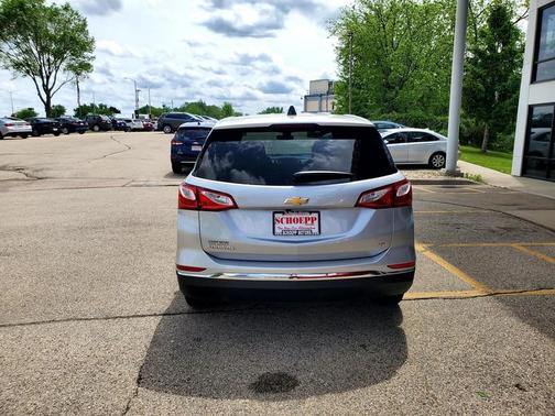 Silver Ice Metallic 2021 Chevrolet Equinox 1LT