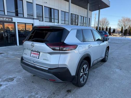 2022 Nissan Rogue SV