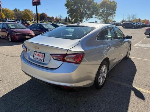 2021 Chevrolet Malibu FWD LT