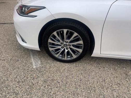 2020 Lexus ES 350 Base
