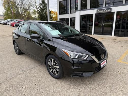 2022 Nissan Versa 1.6 SV