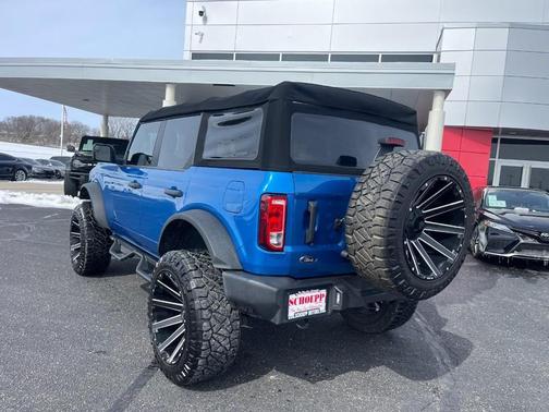Velocity Blue Metallic 2021 Ford Bronco Base