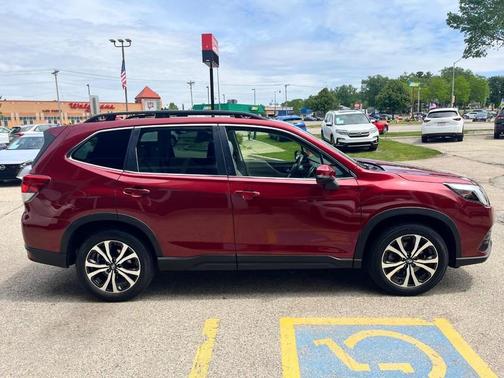 Crimson Red Pearl 2022 Subaru Forester Limited