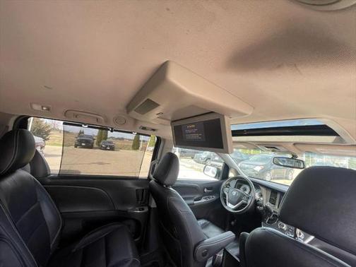 2017 Toyota Sienna SE