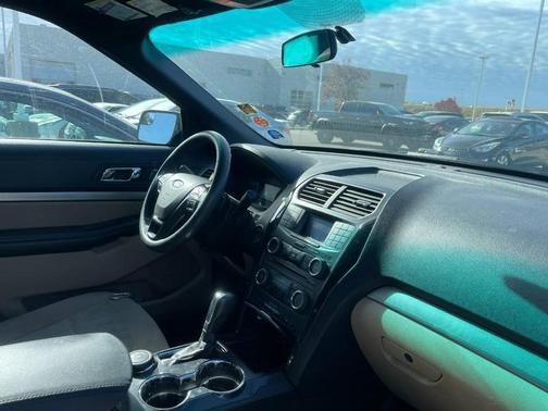 2016 Ford Explorer Base