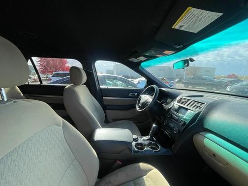 2016 Ford Explorer Base