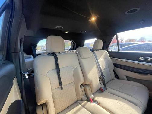 2016 Ford Explorer Base
