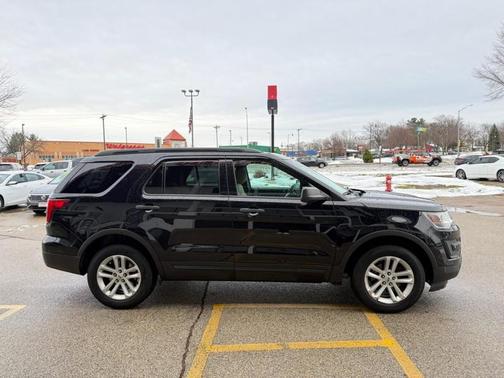 2016 Ford Explorer Base