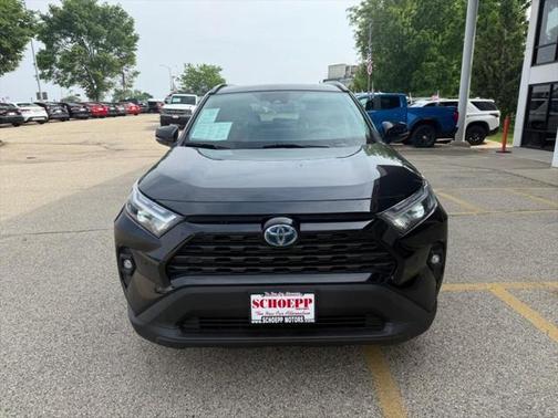 2023 Toyota RAV4 Hybrid XLE Premium