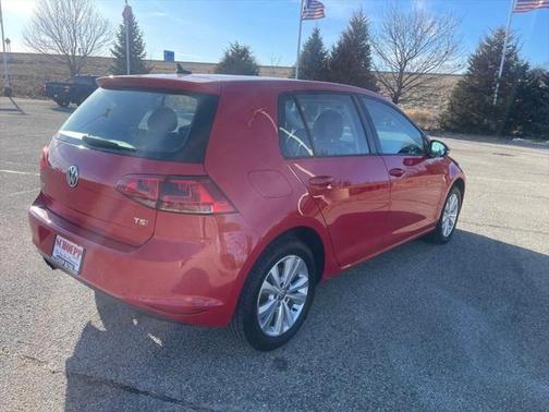 2017 Volkswagen Golf TSI SE 4-Door