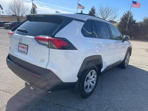2021 Toyota RAV4 LE