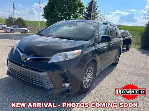 2018 Toyota Sienna XLE