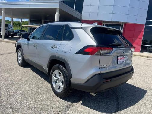 2021 Toyota RAV4 Hybrid LE