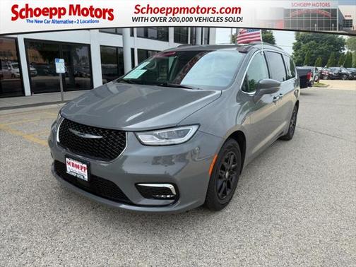 2022 Chrysler Pacifica Touring L