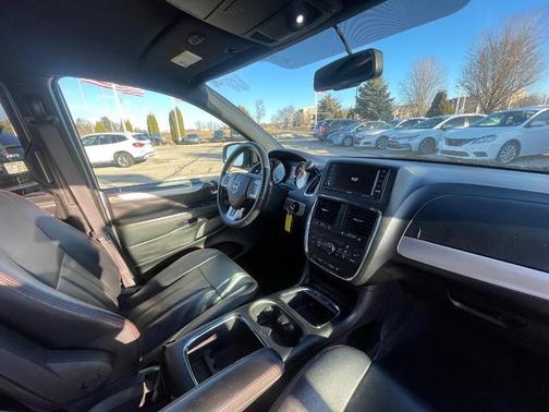 2015 Dodge Grand Caravan R/T