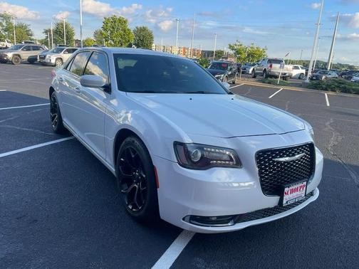 2019 Chrysler 300 S