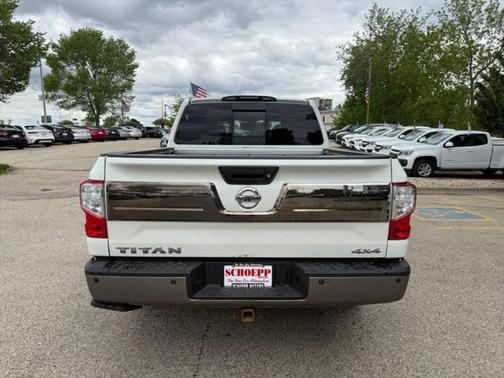 2017 Nissan Titan Platinum Reserve
