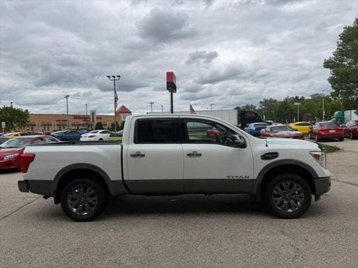 2017 Nissan Titan Platinum Reserve