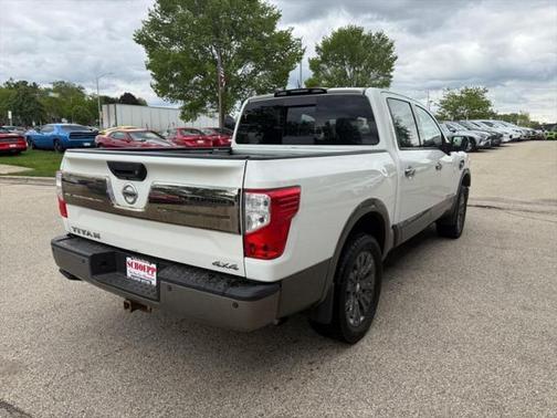 2017 Nissan Titan Platinum Reserve