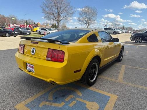 2006 Ford Mustang Base