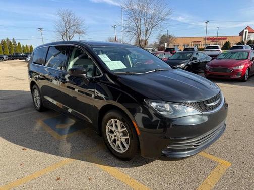 2017 Chrysler Pacifica LX