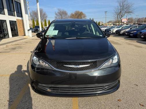 2017 Chrysler Pacifica LX