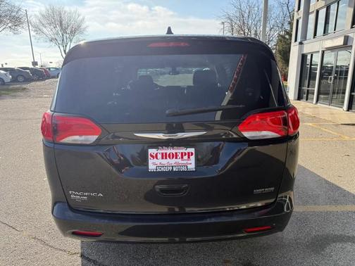 2017 Chrysler Pacifica LX