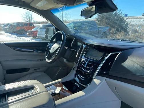 2016 Cadillac Escalade ESV Premium