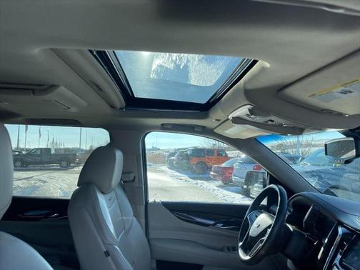 2016 Cadillac Escalade ESV Premium