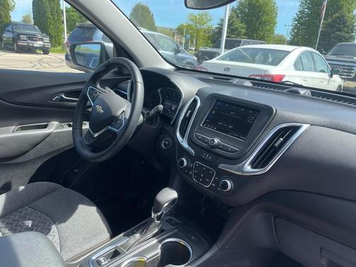 Sterling Gray Metallic 2023 Chevrolet Equinox 1LT