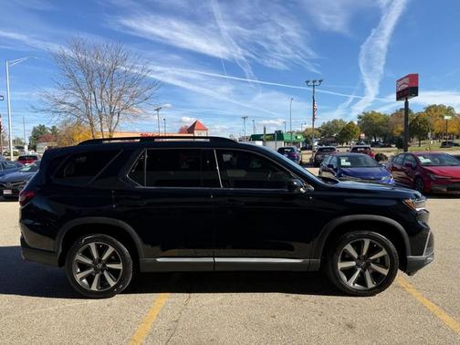 2025 Honda Pilot Touring 8-Passenger