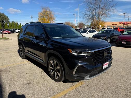 2025 Honda Pilot Touring 8-Passenger