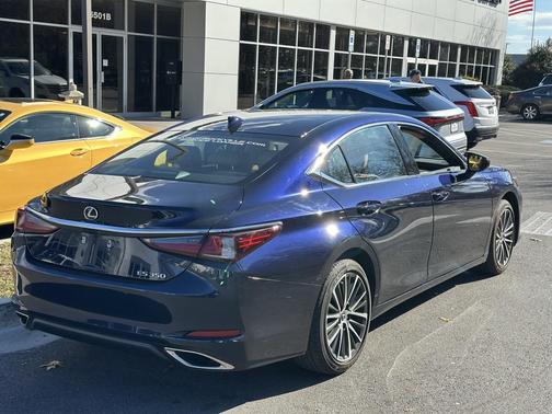 2024 Lexus ES 350 Base