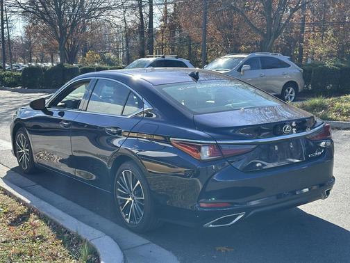 2024 Lexus ES 350 Base