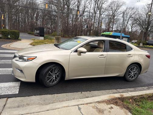 Satin Cashmere Metallic 2016 Lexus ES 350 Base